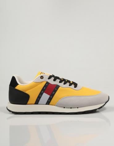 TOMMY Amarelo